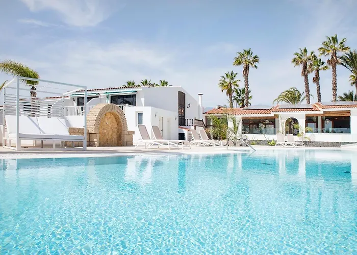 The Club - - Dining - Events * San Miguel de Abona