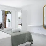 The Club - - Dining - Events Apartment *