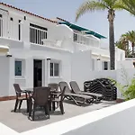 The Club - - Dining - Events דירה